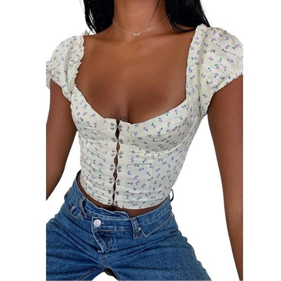 Princess Polly Top Women’s Size 8 US Light Yellow Lilac Floral Crop Puff Sleeves - Picture 1 of 15